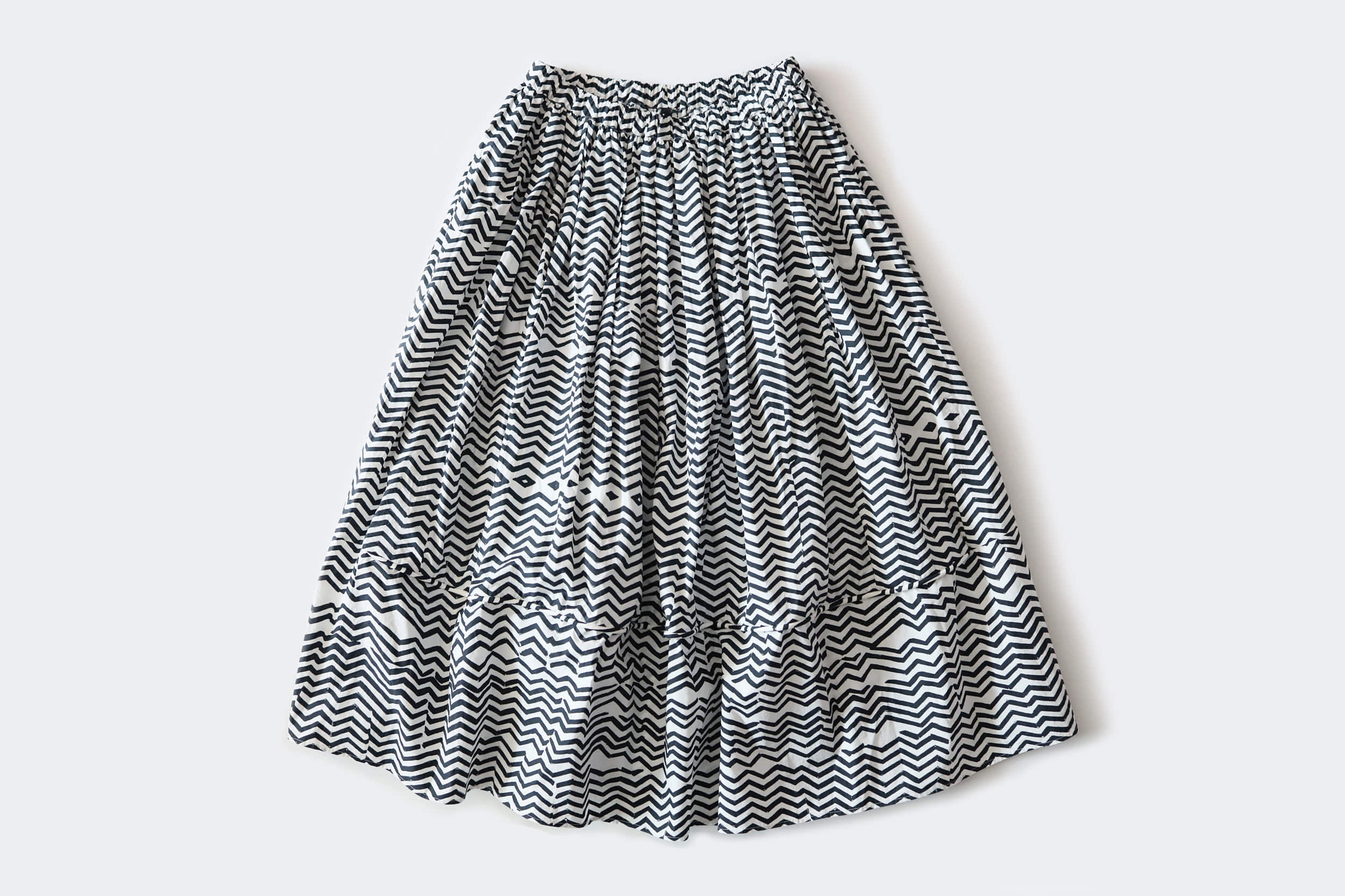 SARA LANZI  Zigzag print gathered skirt