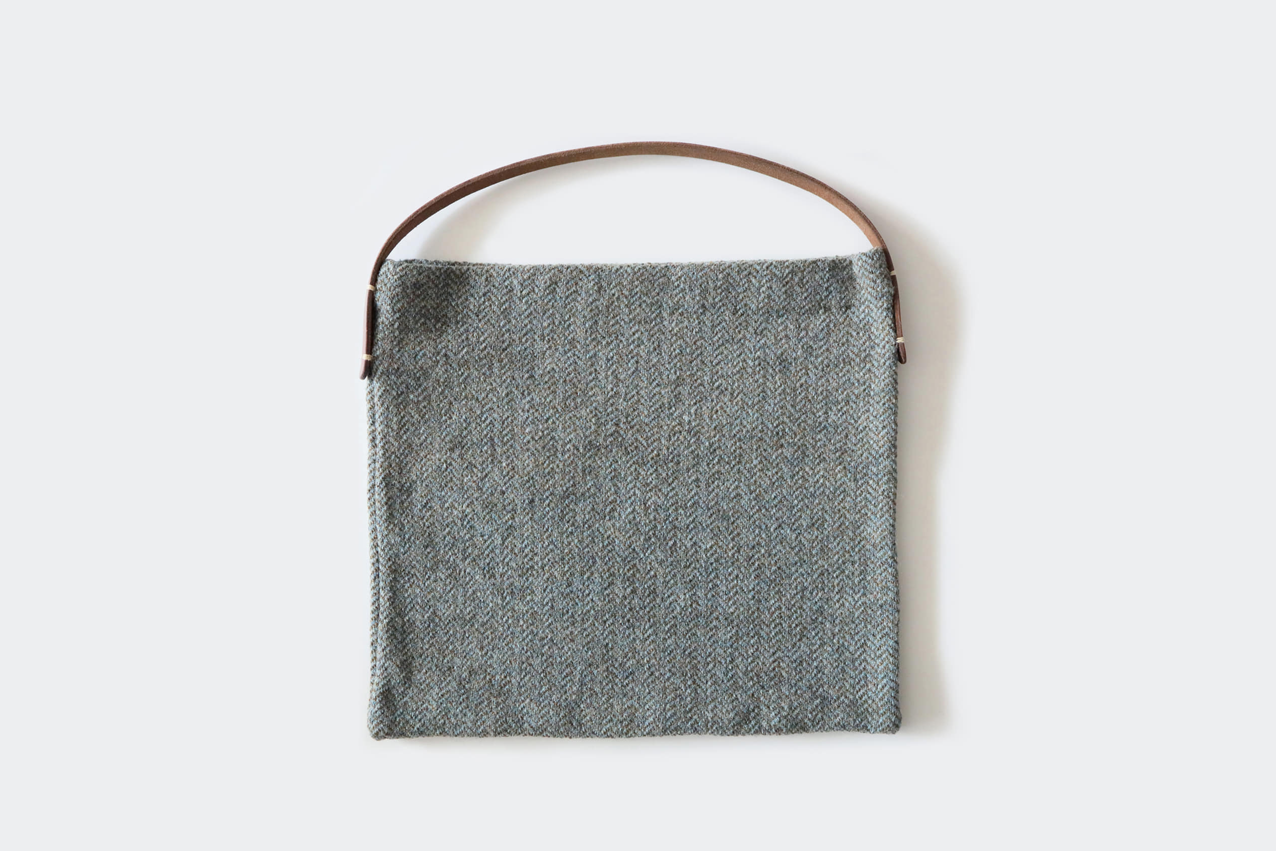 45R  Shetland wool bag